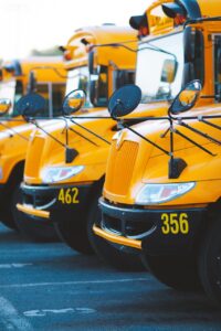 保育士転職に役立つ学校の授業料や奨学金について知りたいことは？